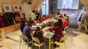 L'art en famille : Jaune comme une orange, avec Hélène Bellenger