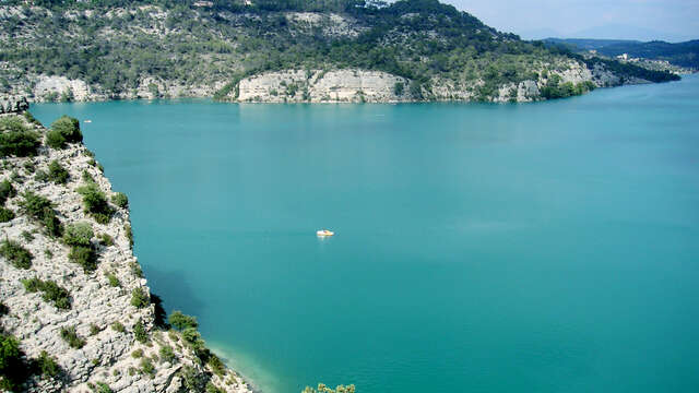 Le Lac d' Esparron-de-Verdon