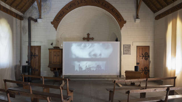 Projection du film Psychopompe de Camille Henrot - Biennale Artocène