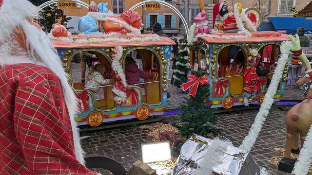Petit train de Noël à Embrun