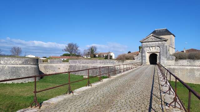 ’Discover the fortifications of Saint-Martin-de-Ré’ walking tour