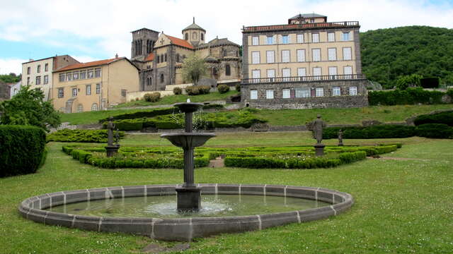 Visite commentée : Volvic, de pierre et d'eau