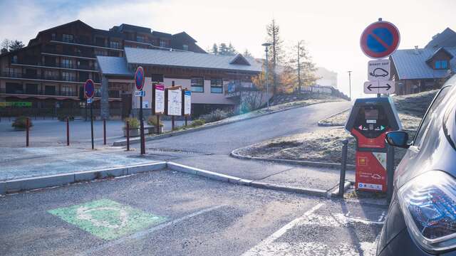 Borne de recharge véhicule électrique - La Joue du Loup