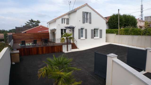 Jeanne's house