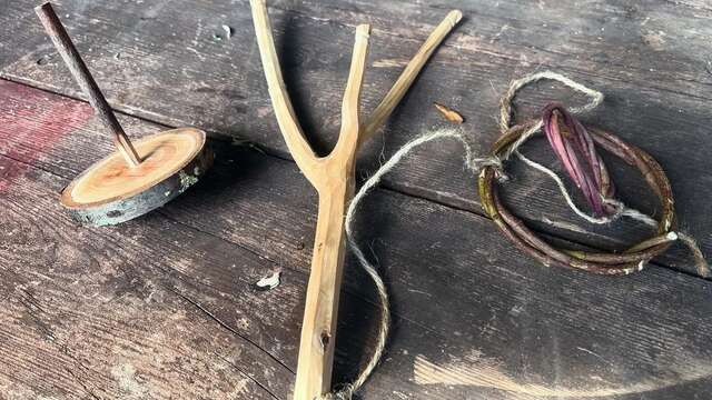 Les mercredis des enfants - jeux et jouets en bois et carnet de vacances, les 5 sens