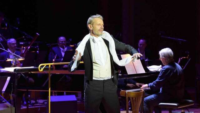 Lambert Wilson chante Kurt Weill