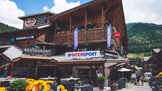 Intersport Morzine - Rue du Bourg