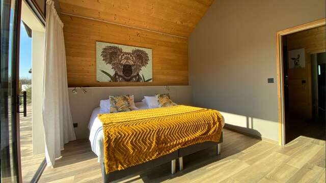 World Hôtel*** & spa