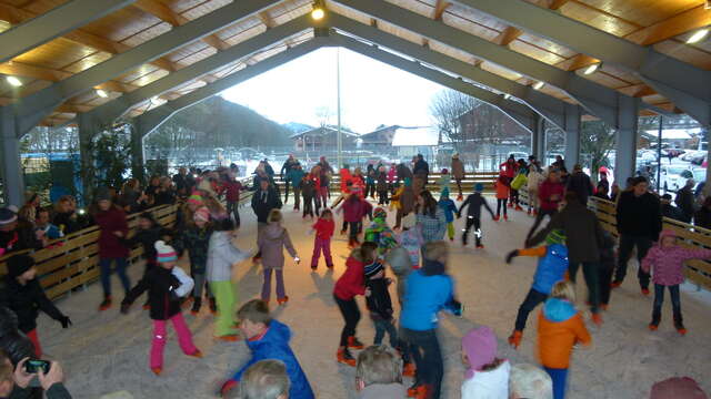 Patinoire en glace naturelle