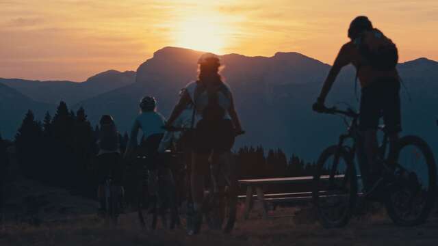 Sortie Nocturne à VTT Électrique - Easy Riders