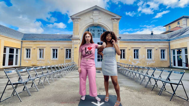 Théâtre - défilé : Les Superbes