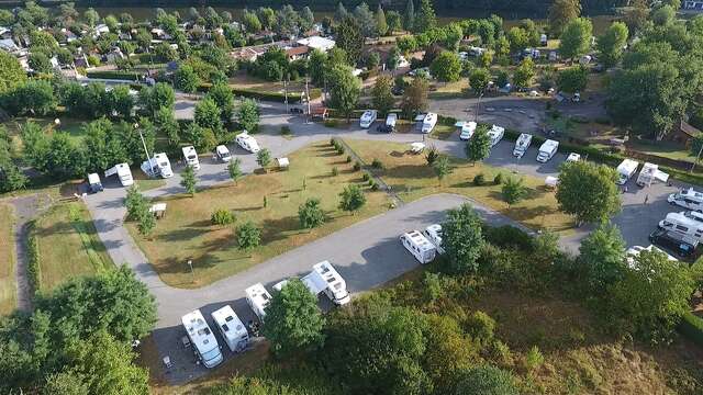 Aire de camping-cars de Vichy / Bellerive