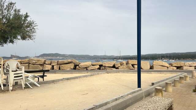 Madrague petanque court