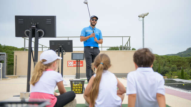 Activités golf 6-15 ans à Golf Up