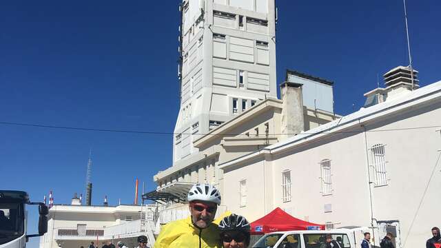 Cycling: Ascent of Mont-Ventoux from Malaucène