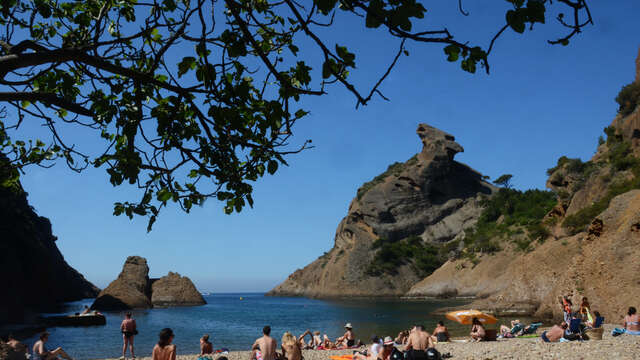 Plage de la Calanque de Figuerolles