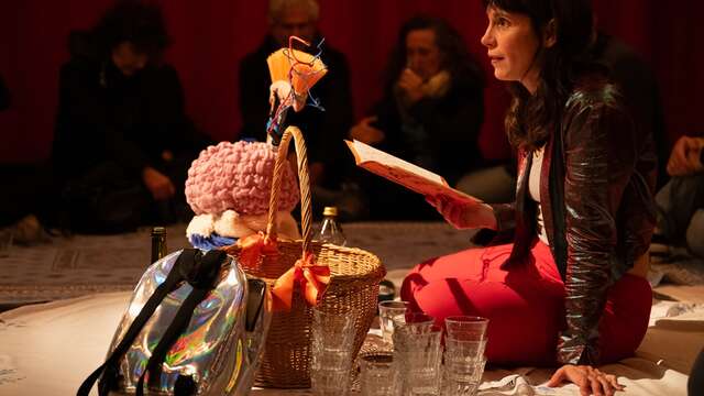 La tête loin des épaules