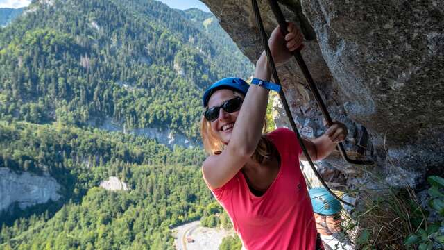 Via Ferrata du Mont : La traversée des Paresseux