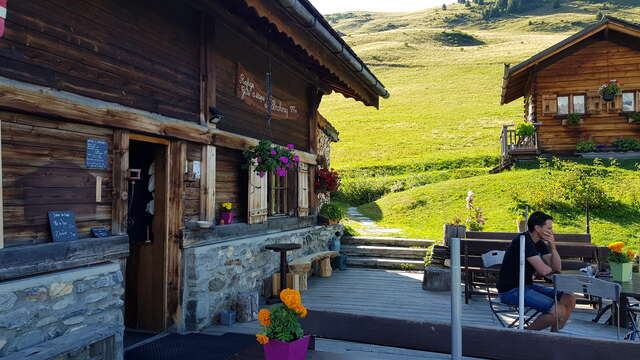 L'Alpage de Porcherey from Saint-Nicolas de Véroce