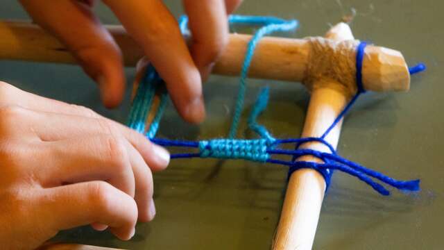 Tissage de bracelets