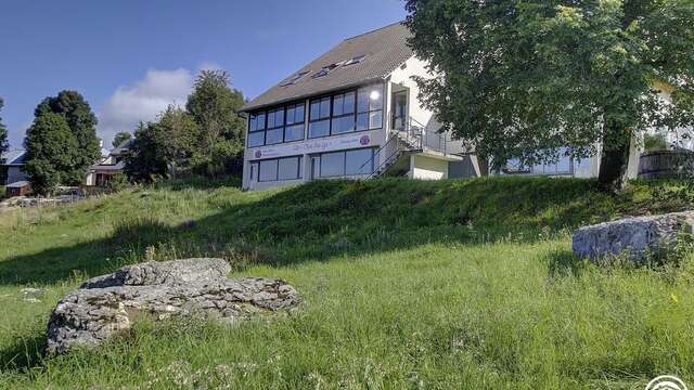 Claie Des Lys
