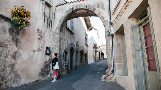 Les anciens remparts de Saint-Galmier