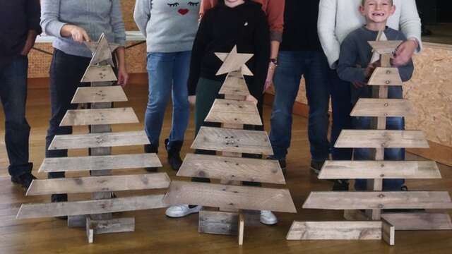 Atelier fabrication de sapins de Noël en palette