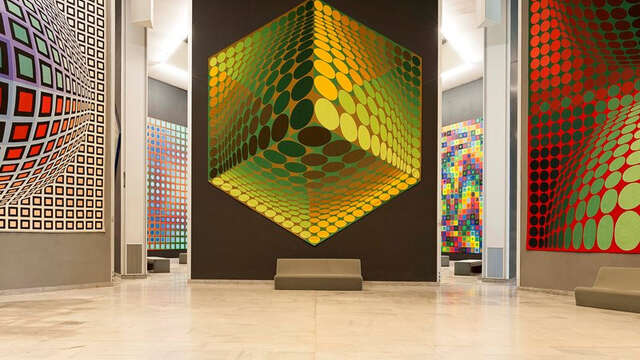 Self visit of the permanent exhibition of Vasarely : 44 monumental integrations