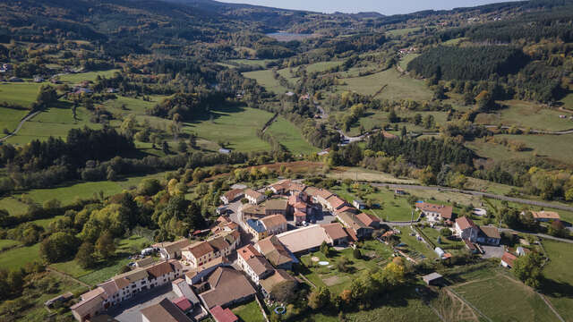 Village de Saint-Priest-la-Prugne