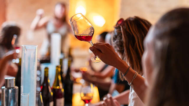 Blending workshop at the Ferme Saint-Martin domain