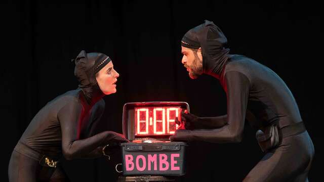 Spectacle plein air : Service Ultra Secret