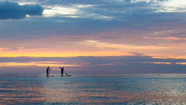 Crossing the Fier d'Ars on a stand-up paddle