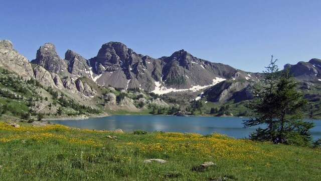 Rund um den Lac - Spaziergang für Familien im Westen des Mercantour