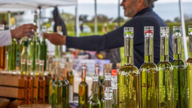 Folie(s) Végétales 2026 - Stand découverte de la distillation