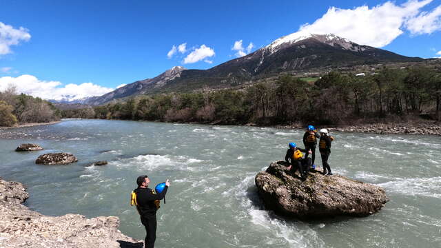 Descente en raft dans la vallée de la Durance