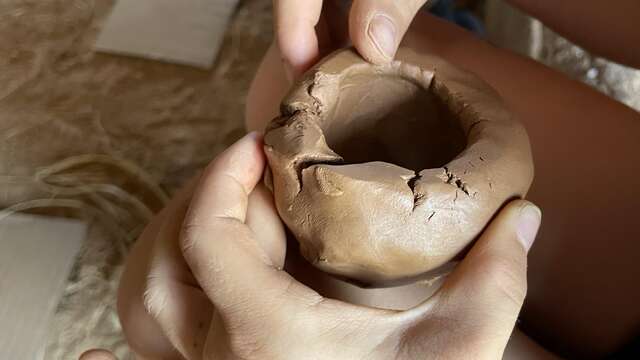 Un pont culturel au Musée : Atelier Poterie