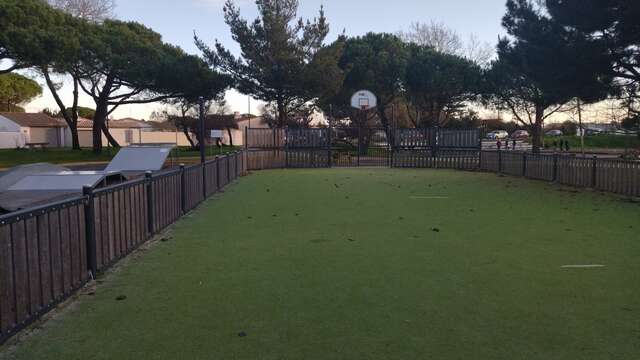Terrain de basket du Bois-Plage-en-Ré