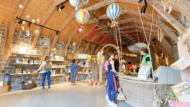 Oiseaux et boules de graisse