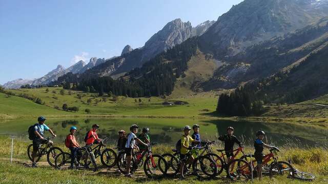 Sortie découverte VTT électrique en famille - Semaine Famille +