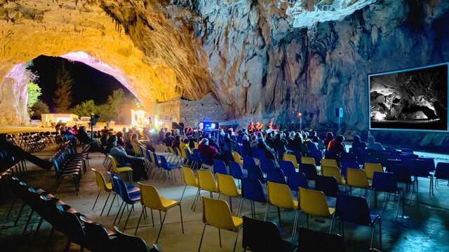 Ciné sous terre - Grotte de Bédeilhac