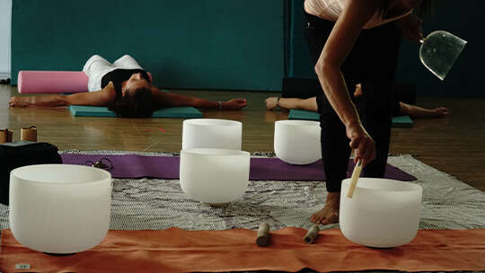 Stage de méditation sonore avec bols de cristal