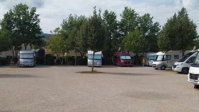 Aire de stationnement camping-cars municipale de Vaison-La-Romaine