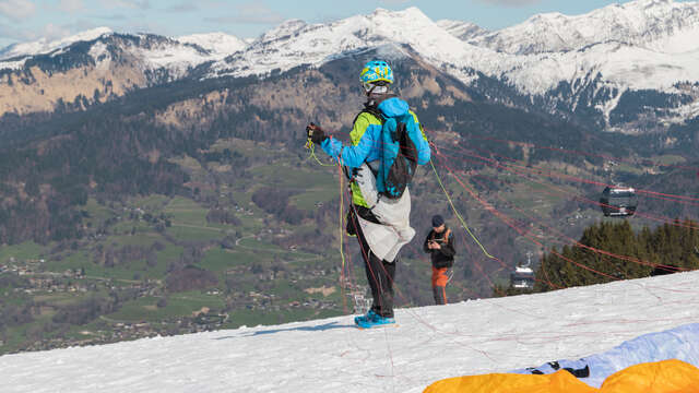 Take off from the Saix Plateau in winter
