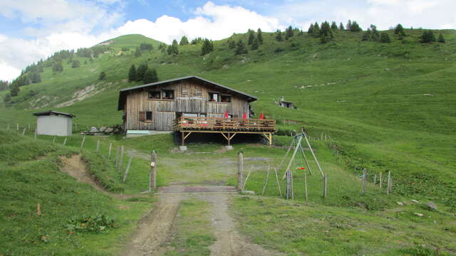 To the Golèse refuge