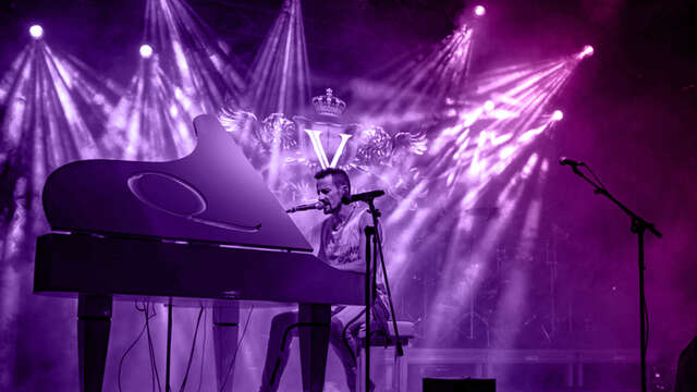 Vipers (Tribute Queen) | OFF THE PISTES