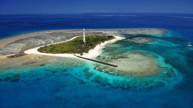 Day trip to Amédée islet - Nouméa Islands Tours