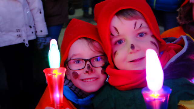 Torchlight descent of the ski instructors