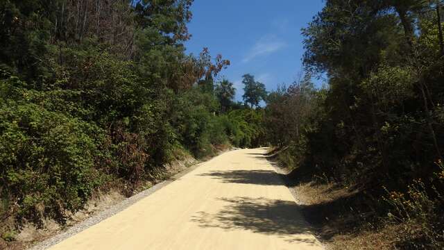 Randonnée facile sur l'Ancienne voie de chemin de fer