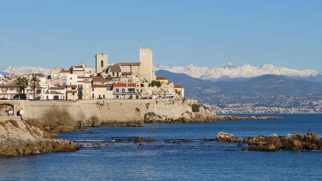 Antibes, la cité fortifiée