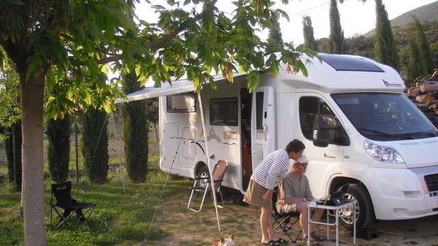 Aire de camping-cars privée du Domaine Rocheville
